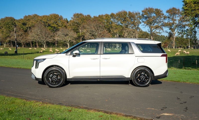 2025 Kia Carnival Ex 2.2Dt/8At image 5