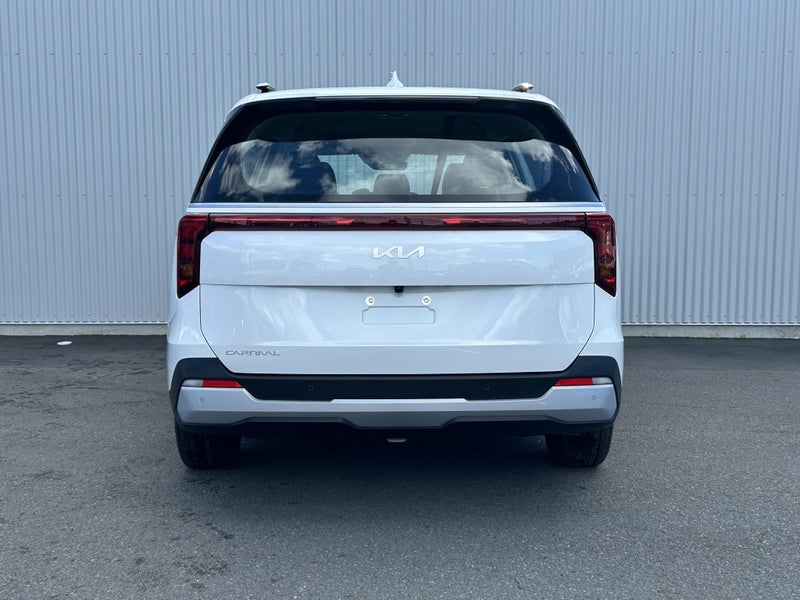 2025 Kia Carnival Ex 2.2Dt/8At image 5
