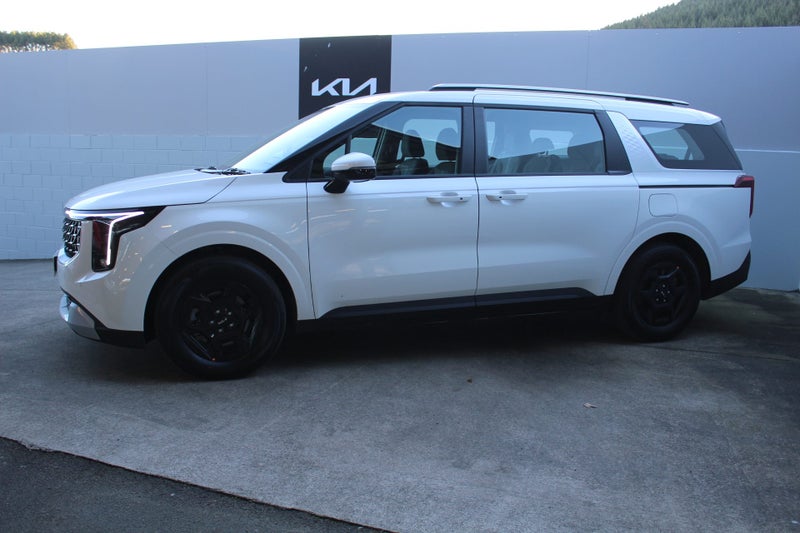 2025 Kia Carnival EX 2.2L Diesel Turbo 8 Speed... image 2