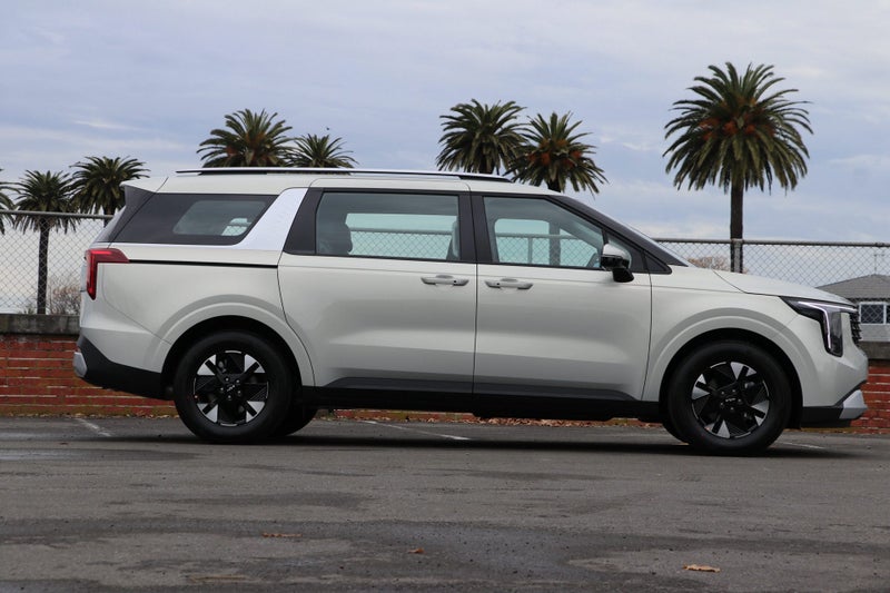 2025 Kia Carnival LIGHT HEV 1.6PHT/6AT image 3