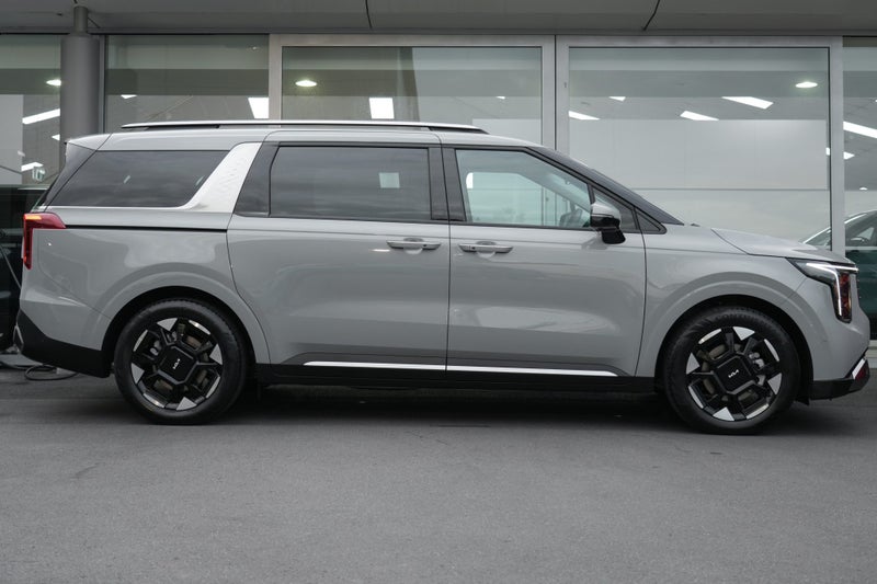 2025 Kia Carnival Premium 2.2 Diesel 8A/T image 3
