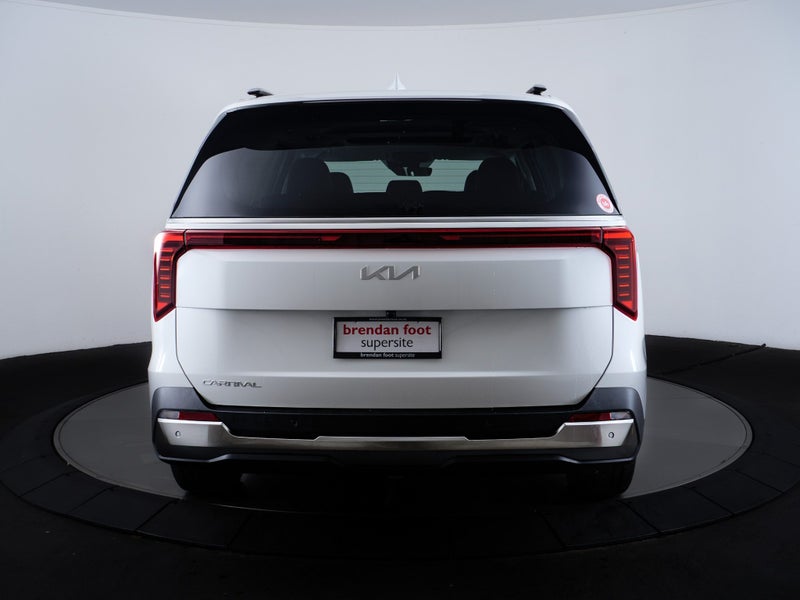 2025 Kia Carnival Premium Diesel Sunroof Model image 2