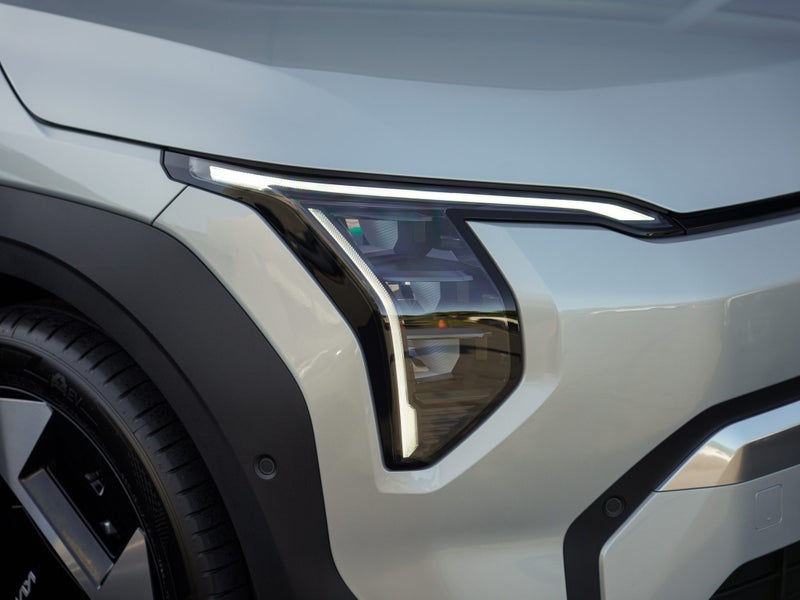 2025 Kia EV3 Earth 2WD 81kWh 5Dr SUV image 3