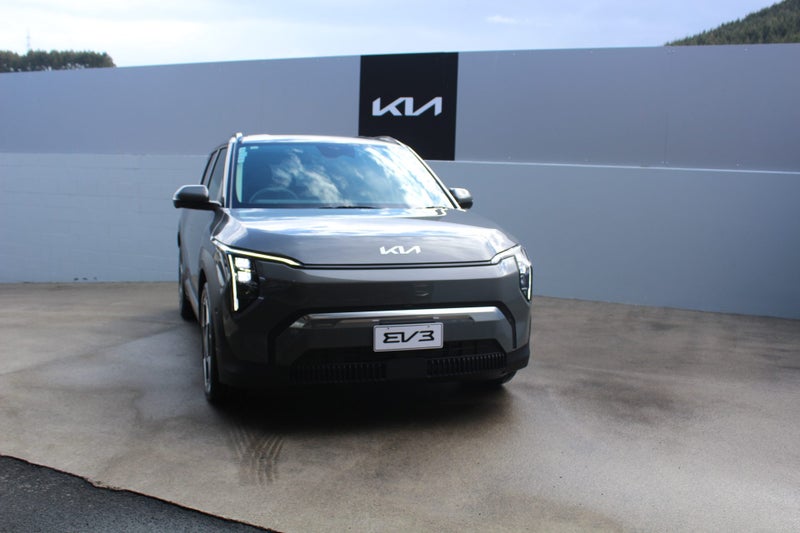 2025 Kia EV3 Earth Long Range 2WD image 4