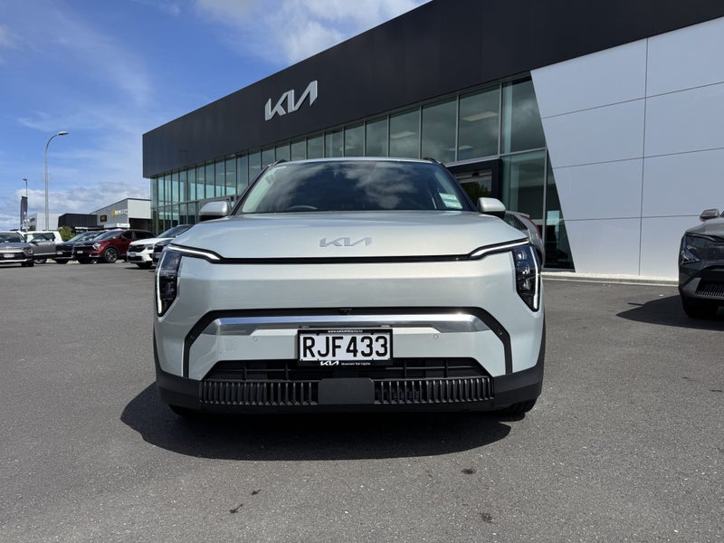 2025 Kia EV3 Earth Long range 2wd 81Kwh image 3