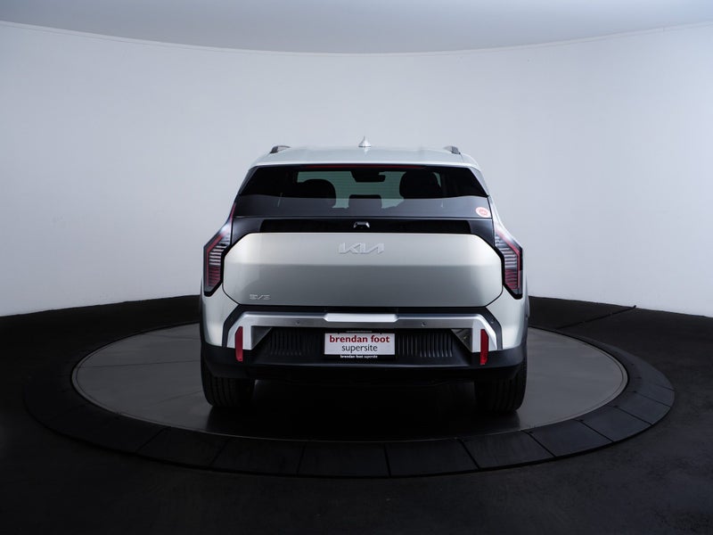 2025 Kia EV3 Earth LR image 2