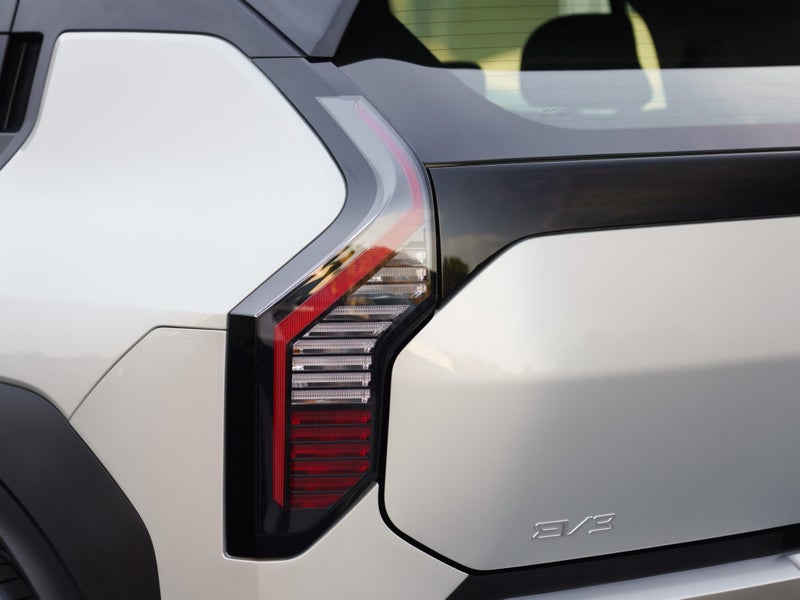 2025 Kia EV3 Light 2WD LR 81kWh 5Dr Wagon image 5