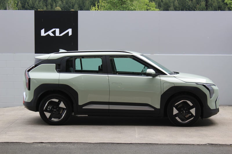2025 Kia EV3 Light 81kWh *605km RANGE image 2
