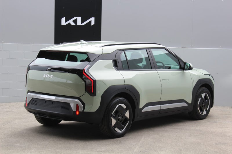 2025 Kia EV3 Light 81kWh *605km RANGE image 3