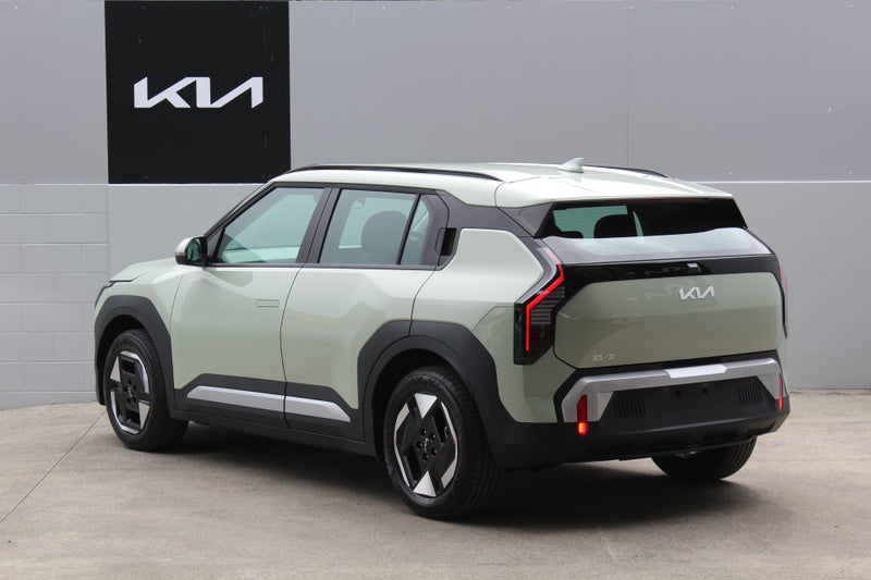 2025 Kia EV3 Light 81kWh *605km RANGE image 5