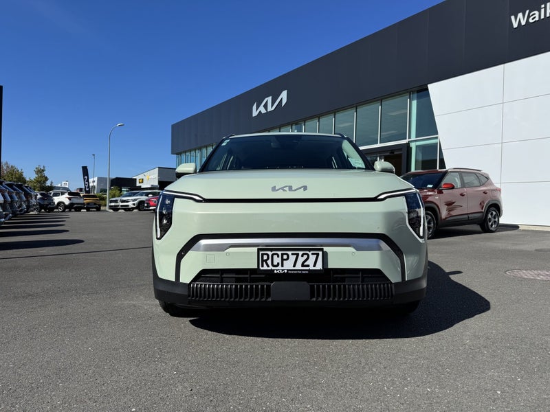 2025 Kia EV3 LIGHT LONG RANGE 2WD 81 KW . image 4