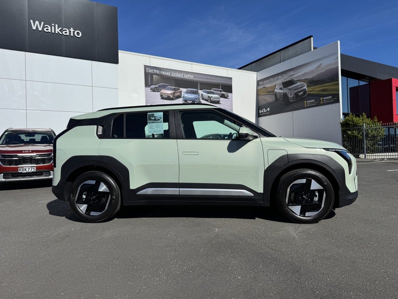 2025 Kia EV3 LIGHT LONG RANGE 2WD 81 KW . image 5