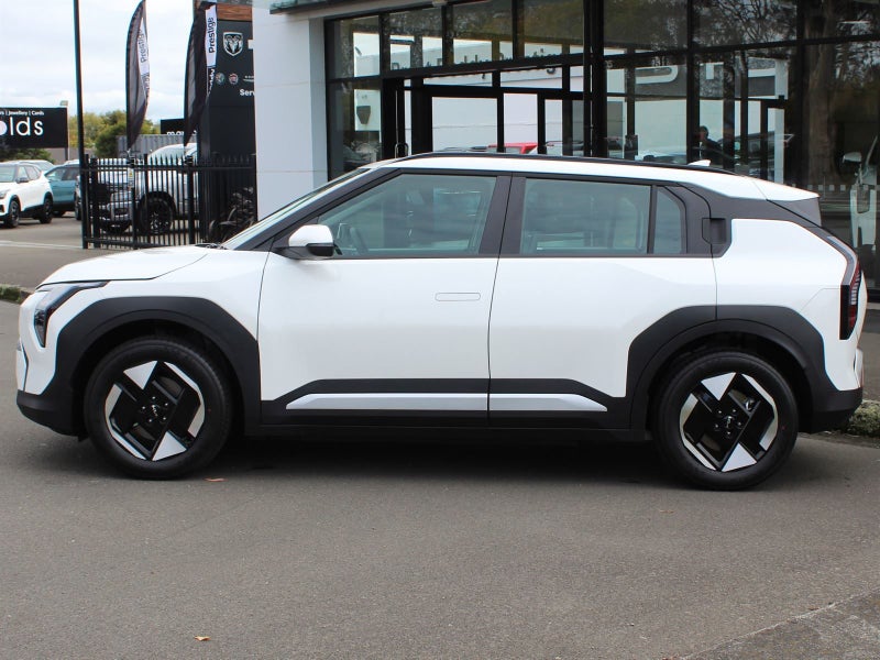 2025 Kia EV3 LIGHT LR 2WD image 3