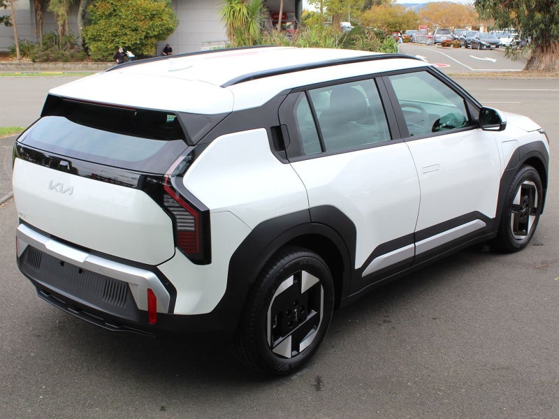 2025 Kia EV3 LIGHT LR 2WD image 5