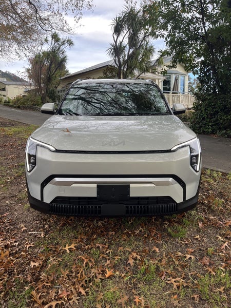 2025 Kia EV3 Light LR 2WD 81Kwh image 2