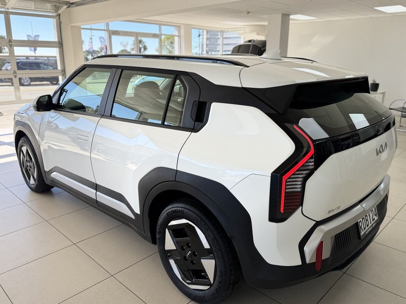 2025 Kia EV3 Light Lr 2Wd 81Kwh image 5