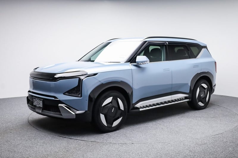2025 Kia EV5 Earth AWD LR image 3