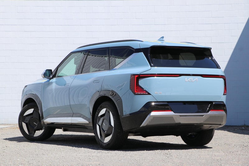 2025 Kia EV5 Earth Long Range AWD image 2