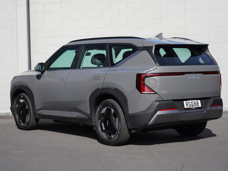 2025 Kia EV5 Light+ 2WD LR image 2