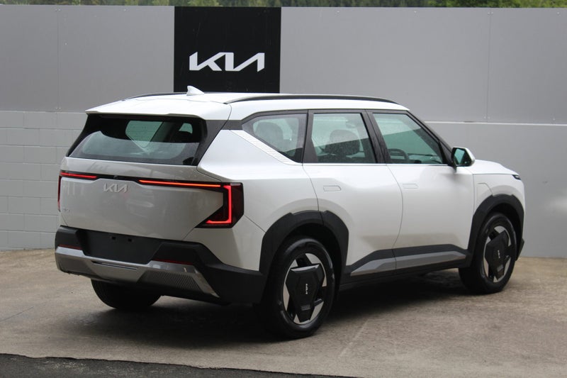 2025 Kia EV5 Light 88kWh *555km RANGE image 3