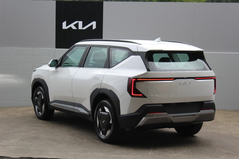 2025 Kia EV5 Light 88kWh *555km RANGE image 5