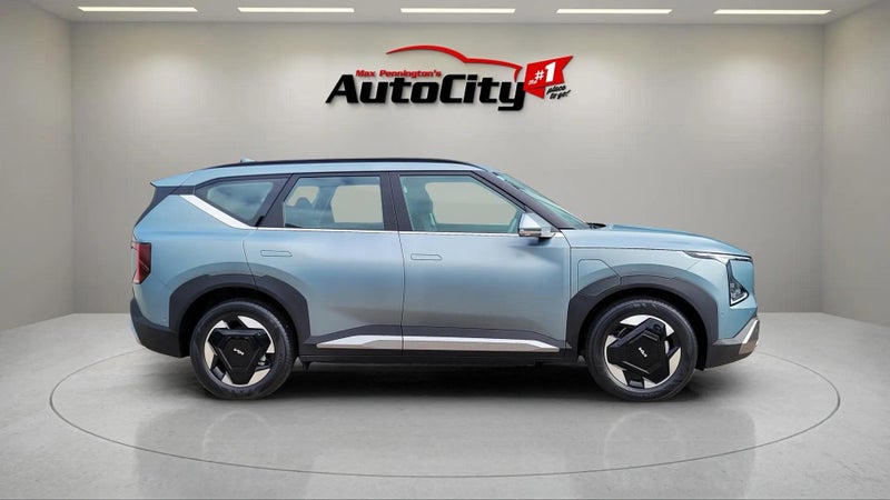 2025 Kia EV5 Light+ Long Range 2WD 88 kWh image 3