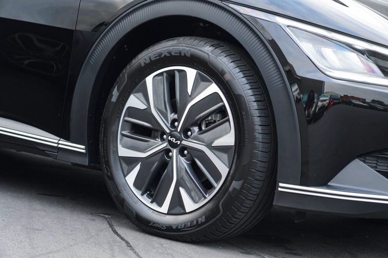 2025 Kia EV6 Air Long Range BEV 77KW image 4