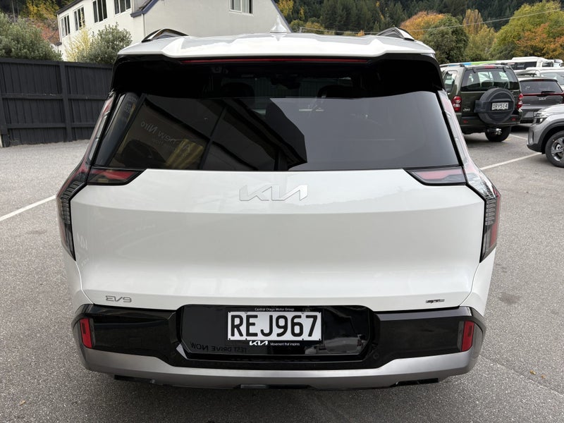 2025 Kia EV9 GT-Line AWD LR image 5