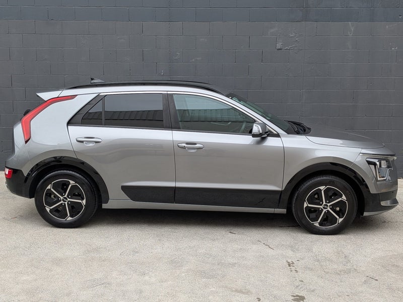 2025 Kia Niro Earth+ image 3