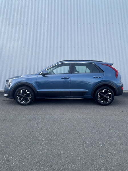 2025 Kia Niro EV LIGHT image 3