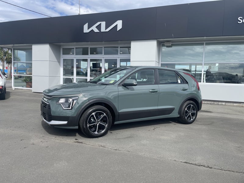 2025 Kia Niro HEV Light 1.6 Gasoline image 3