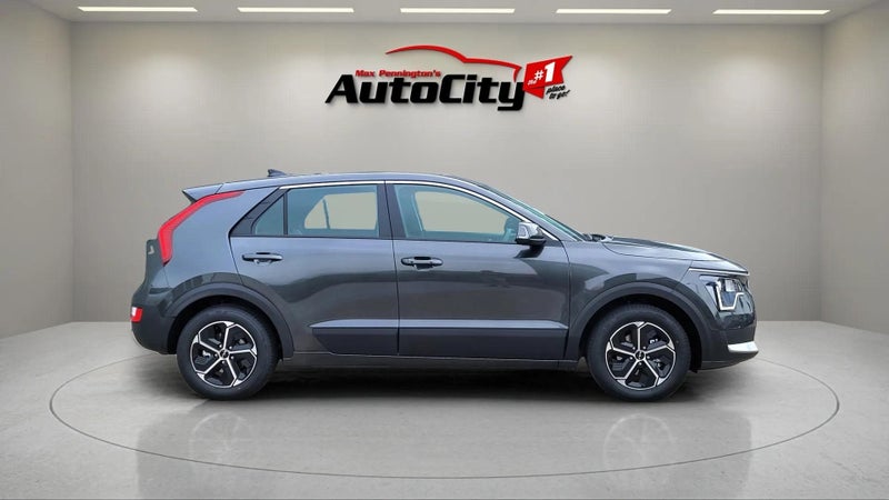 2025 Kia Niro HEV Light 1.6L Petrol Hybrid image 3