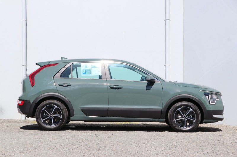 2025 Kia Niro HEV LIGHT 1.6PHT image 3