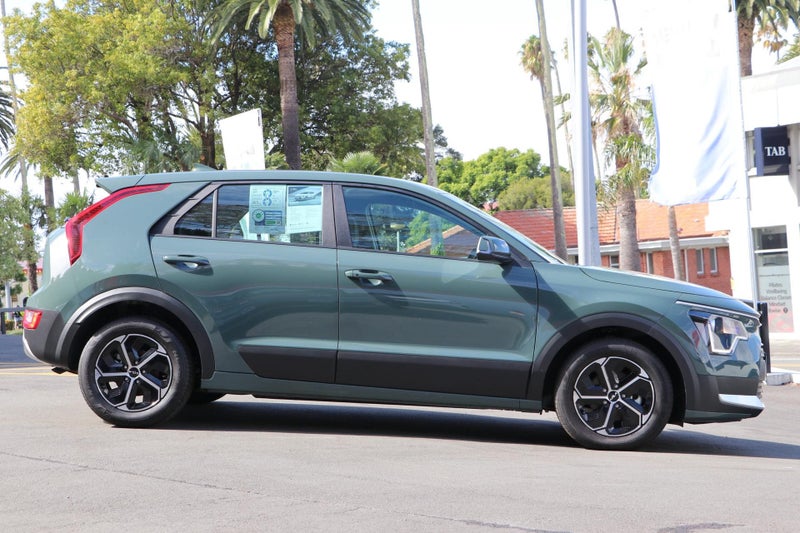 2025 Kia Niro HEV LIGHT 1.6PHT image 3