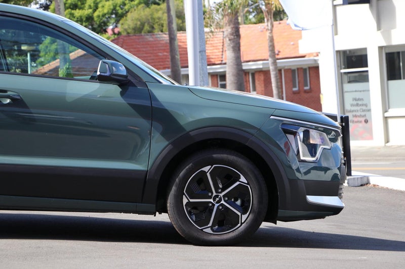 2025 Kia Niro HEV LIGHT 1.6PHT image 4