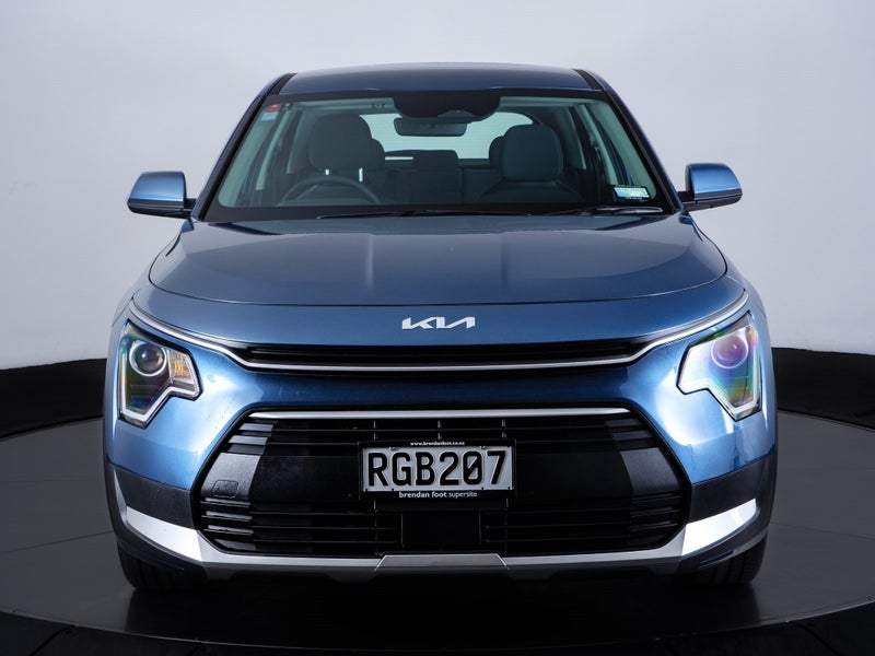 2025 Kia Niro HEV light image 5