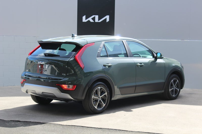 2025 Kia Niro HYBRID LIGHT - 1.6L Auto image 4
