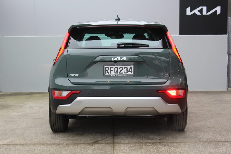 2025 Kia Niro HYBRID LIGHT - 1.6L Auto image 4