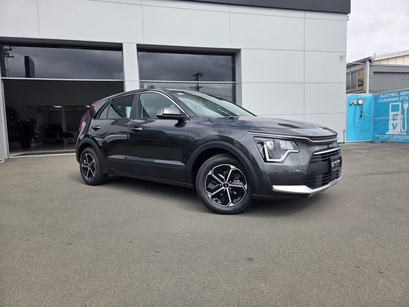 2025 Kia Niro LIGHT 1.6L HYBRID image 1