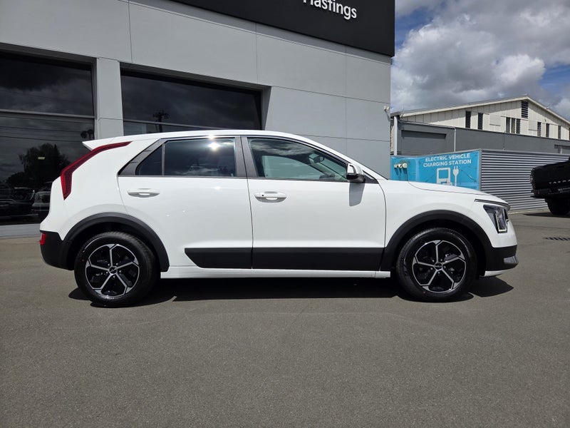 2025 Kia Niro LIGHT 1.6P HEV (HYBRID) image 2