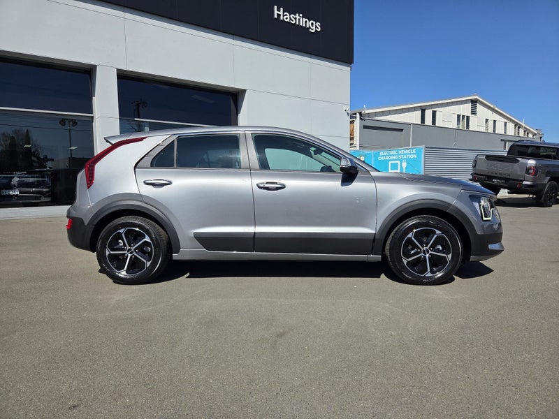 2025 Kia Niro LIGHT 1.6P HEV (HYBRID) image 2