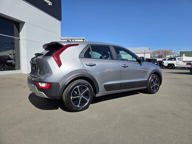2025 Kia Niro LIGHT 1.6P HEV (HYBRID) image 4