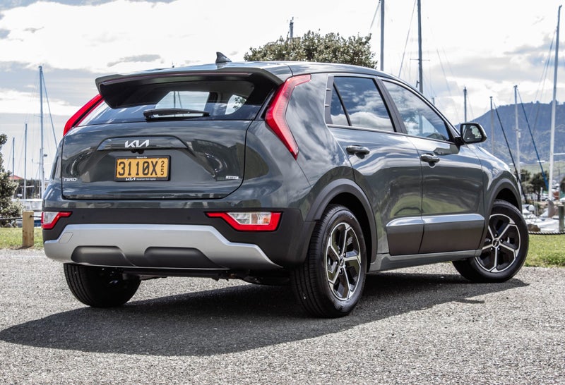 2025 Kia Niro Light 1.6PH/6A image 3