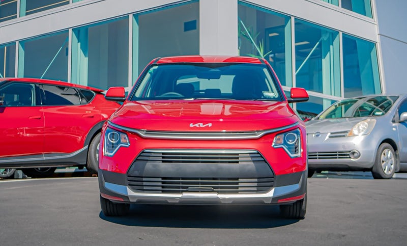 2025 Kia Niro Light 1.6Ph/6Am image 3
