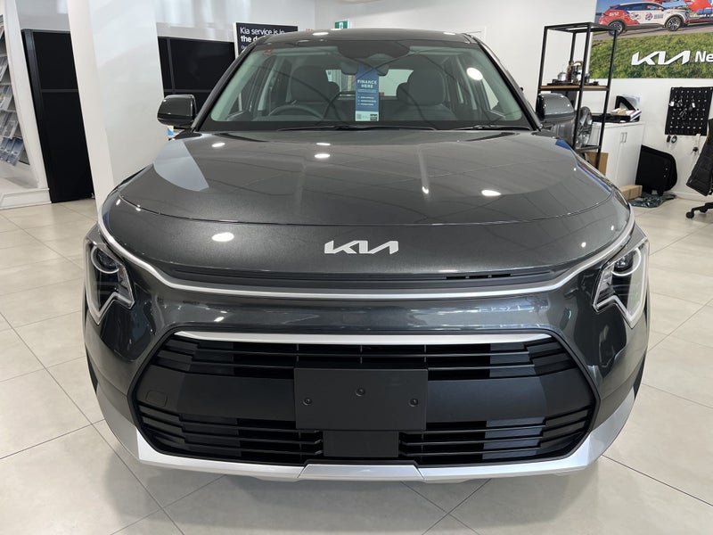 2025 Kia Niro Light 1.6PH/6AM image 2