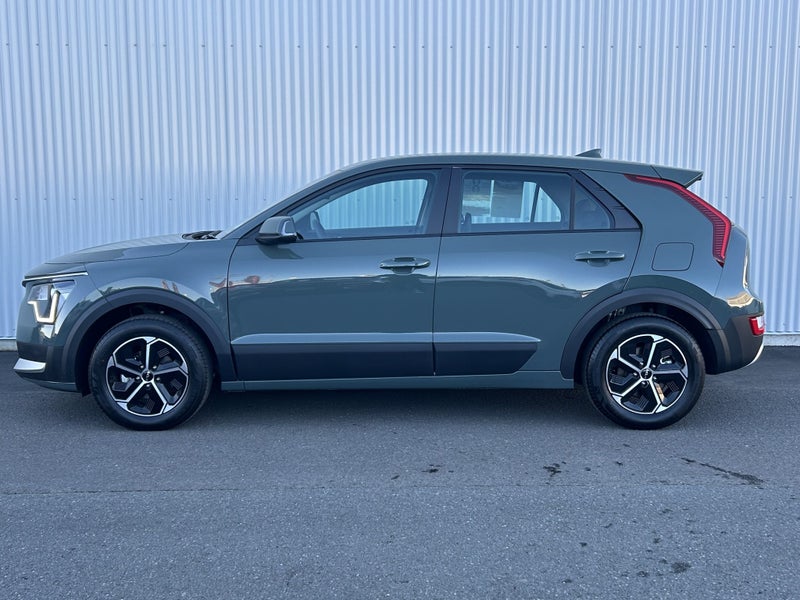2025 Kia Niro Light 1.6Ph/6Am image 3