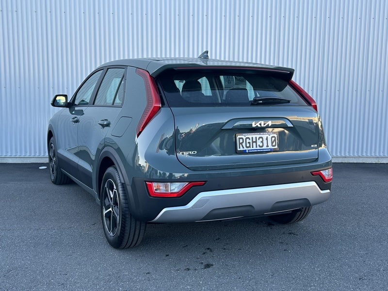 2025 Kia Niro Light 1.6Ph/6Am image 4