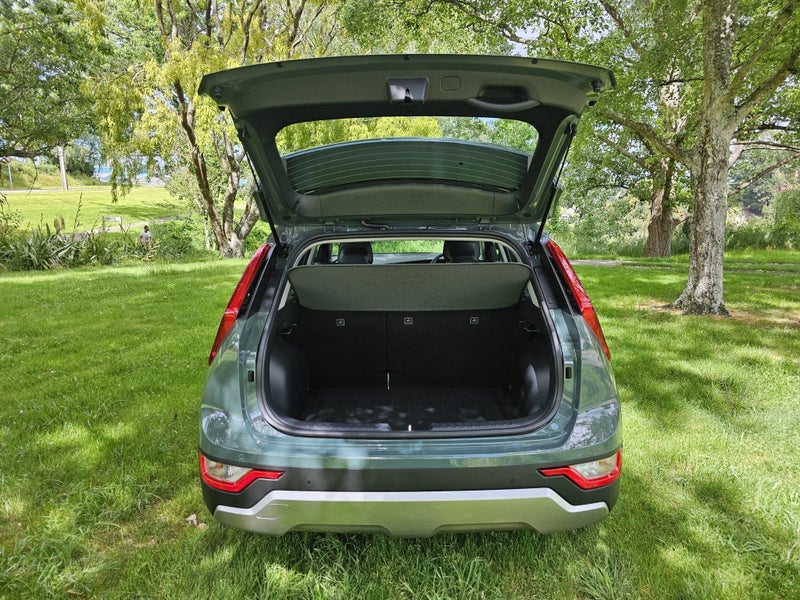 2025 Kia Niro LIGHT 1.6PH/6AM image 5