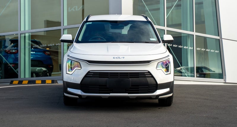 2025 Kia Niro Light 1.6Ph/6Am image 3