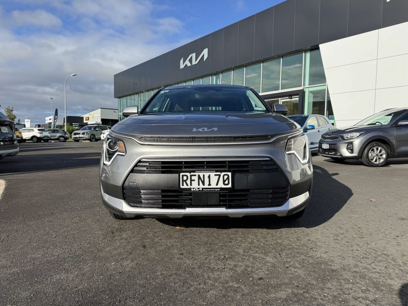 2025 Kia Niro Light 1.6Ph/6Am image 3